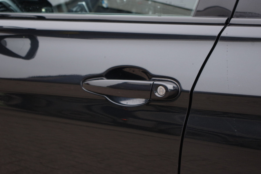 BMW 3 Serie Touring 318i Automaat M-Sport Edition, Panoramdak, LED, Sportstoelen, Leder