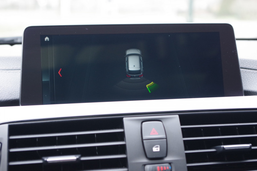 BMW 3 Serie Touring 318i Automaat M-Sport Edition, Panoramdak, LED, Sportstoelen, Leder