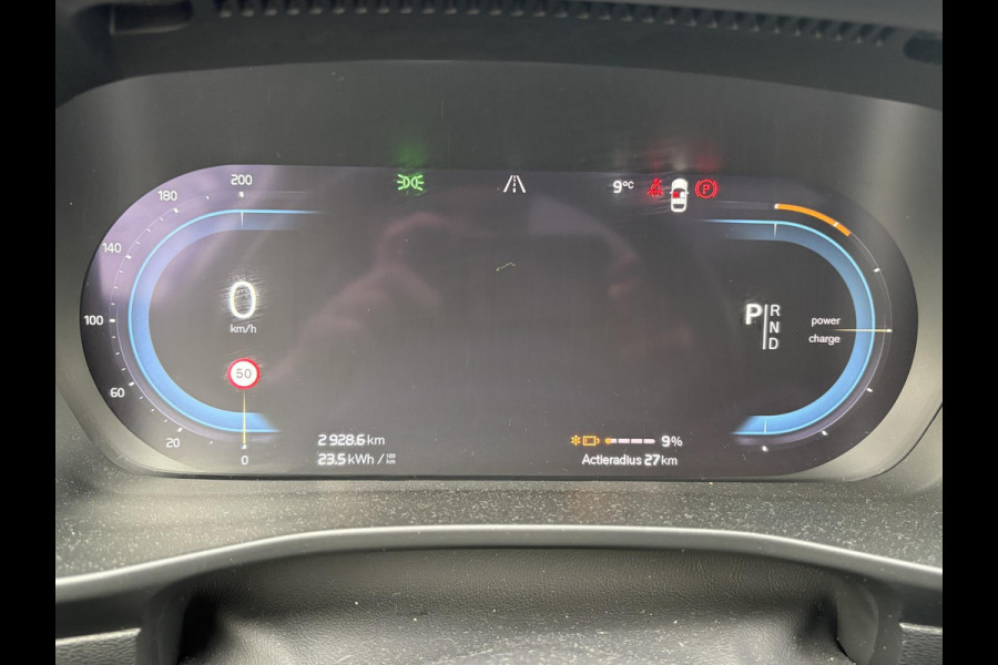 Volvo XC40 Recharge P8 AWD R-Design Two-Tone | Apple Carplay & AndroidAUTO | ACCU 89% |