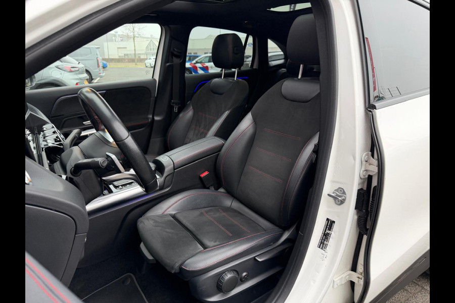 Mercedes-Benz GLA 250 e AMG Night Panorama