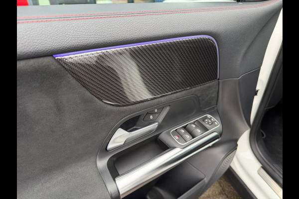 Mercedes-Benz GLA 250 e AMG Night Panorama