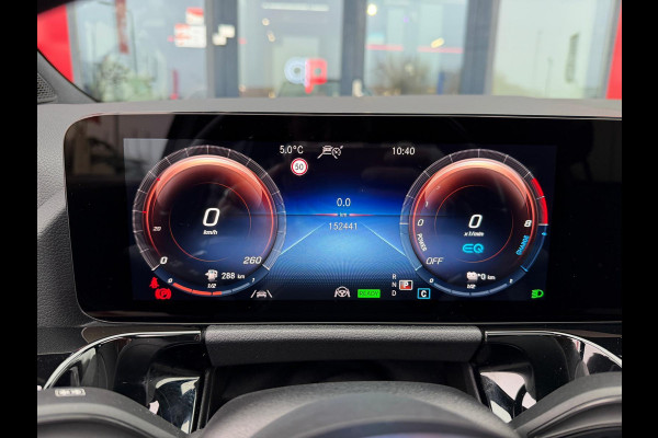 Mercedes-Benz GLA 250 e AMG Night Panorama