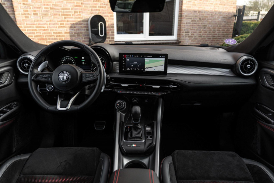 Alfa Romeo Tonale 1.5T Hybrid Edizione Speciale 131 PK Aut. Keyless Matrix LED Camera Sfeerverl. 20''