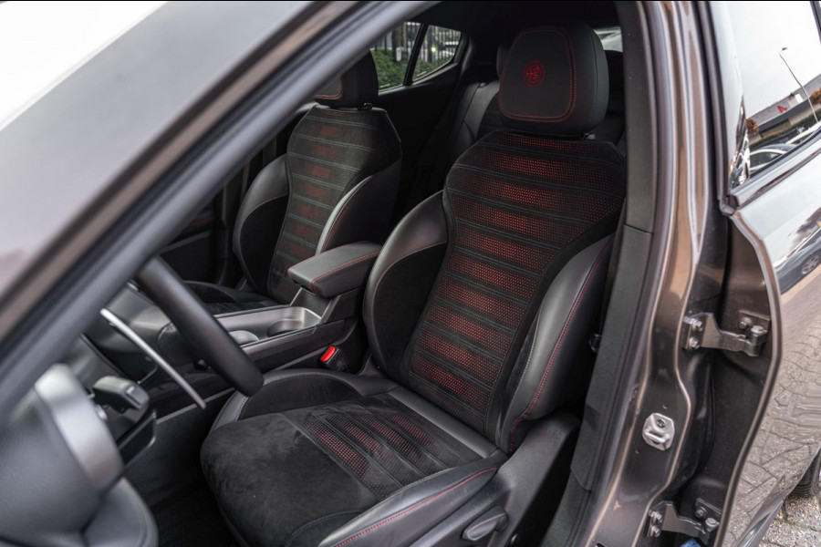 Alfa Romeo Tonale 1.5T Hybrid Edizione Speciale 131 PK Aut. Keyless Matrix LED Camera Sfeerverl. 20''