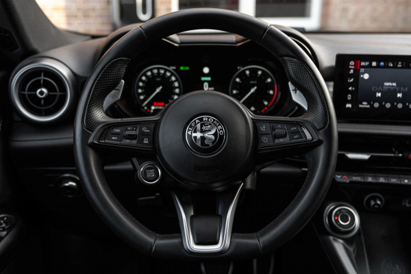 Alfa Romeo Tonale 1.5T Hybrid Edizione Speciale 131 PK Aut. Keyless Matrix LED Camera Sfeerverl. 20''