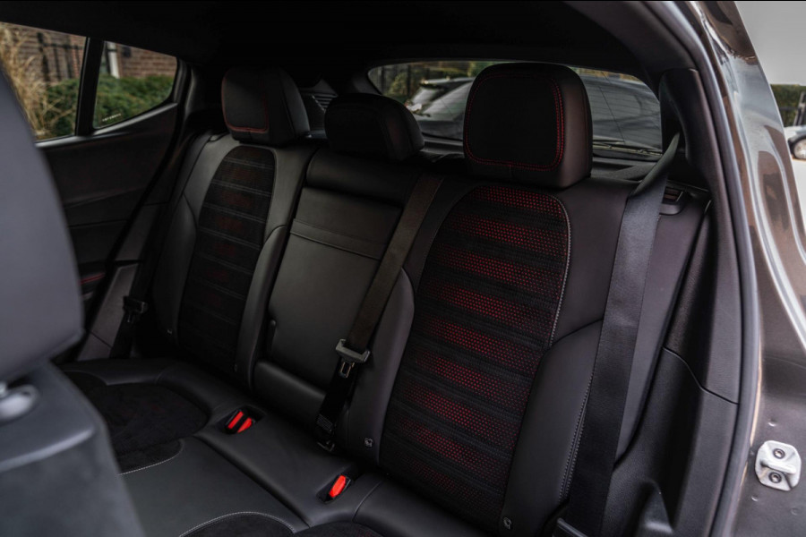 Alfa Romeo Tonale 1.5T Hybrid Edizione Speciale 131 PK Aut. Keyless Matrix LED Camera Sfeerverl. 20''