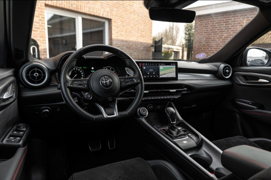 Alfa Romeo Tonale 1.5T Hybrid Edizione Speciale 131 PK Aut. Keyless Matrix LED Camera Sfeerverl. 20''