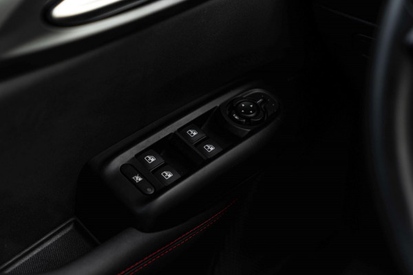 Alfa Romeo Tonale 1.5T Hybrid Edizione Speciale 131 PK Aut. Keyless Matrix LED Camera Sfeerverl. 20''