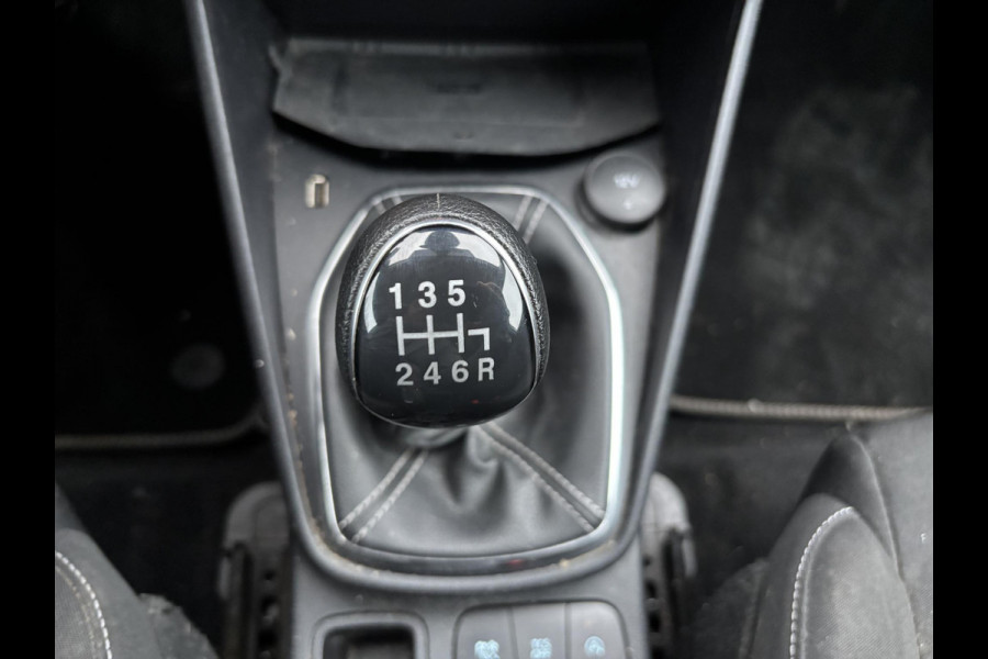 Ford Fiesta 1.0 EcoBoost Hybrid Titanium 125pk | Cruise Control | Parkeersensoren achter | Apple Carplay/Android auto | Navigatie | Climate control