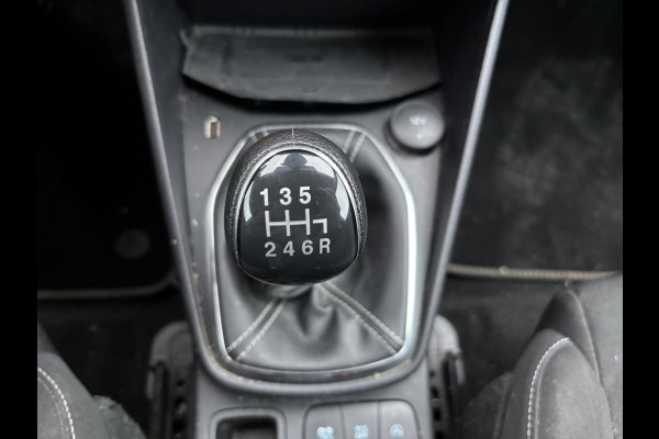 Ford Fiesta 1.0 EcoBoost Hybrid Titanium 125pk | Cruise Control | Parkeersensoren achter | Apple Carplay/Android auto | Navigatie | Climate control