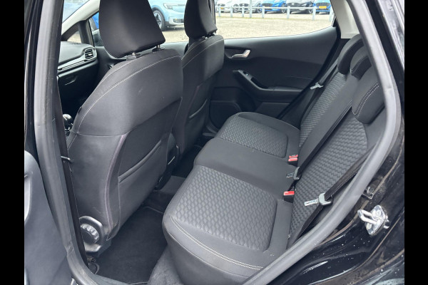 Ford Fiesta 1.0 EcoBoost Hybrid Titanium 125pk | Cruise Control | Parkeersensoren achter | Apple Carplay/Android auto | Navigatie | Climate control