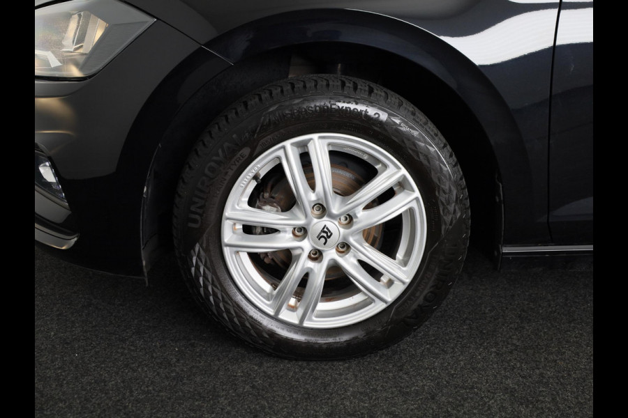 Volkswagen Polo 1.0 TSI Comfortline Business 95 pk | Navigatie | Parkeersensoren | Achteruitrijcamera | Adaptieve cruise control | Apple Carplay/Android Auto |