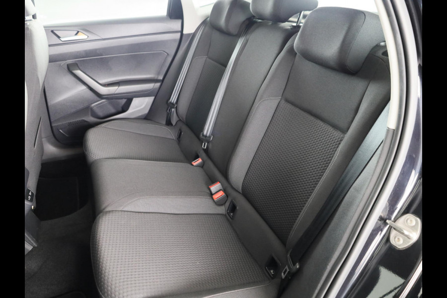 Volkswagen Polo 1.0 TSI Comfortline Business 95 pk | Navigatie | Parkeersensoren | Achteruitrijcamera | Adaptieve cruise control | Apple Carplay/Android Auto |