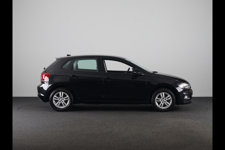 Volkswagen Polo 1.0 TSI Comfortline Business 95 pk | Navigatie | Parkeersensoren | Achteruitrijcamera | Adaptieve cruise control | Apple Carplay/Android Auto |
