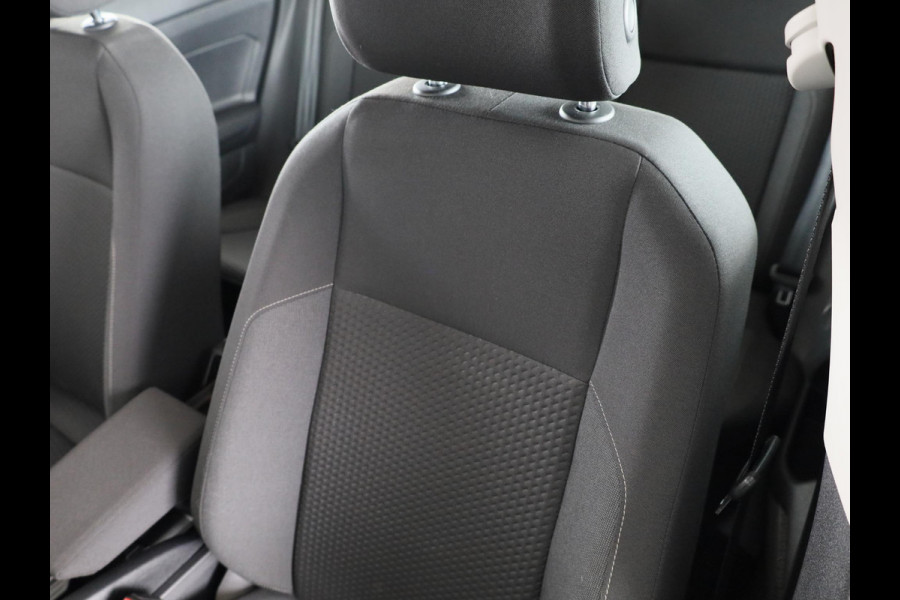 Volkswagen Polo 1.0 TSI Comfortline Business 95 pk | Navigatie | Parkeersensoren | Achteruitrijcamera | Adaptieve cruise control | Apple Carplay/Android Auto |