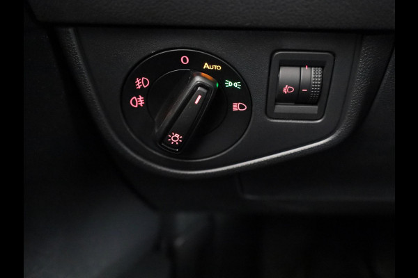 Volkswagen Polo 1.0 TSI Comfortline Business 95 pk | Navigatie | Parkeersensoren | Achteruitrijcamera | Adaptieve cruise control | Apple Carplay/Android Auto |