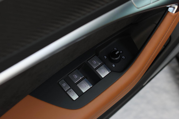 Audi RS6 TFSI Quattro *Keramisch*Carbon*Pano*Indiviual kleur*B&O*