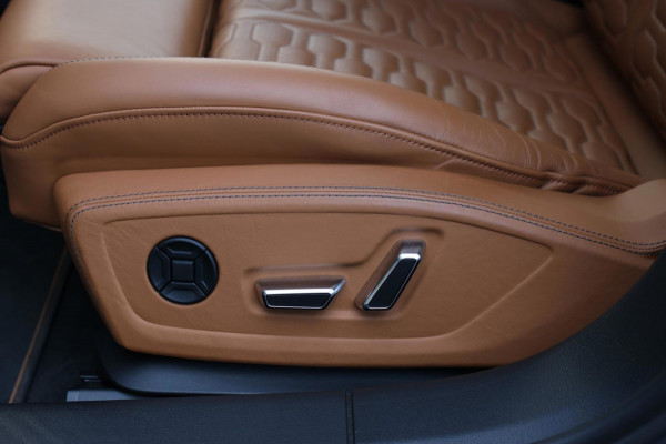 Audi RS6 TFSI Quattro *Keramisch*Carbon*Pano*Indiviual kleur*B&O*