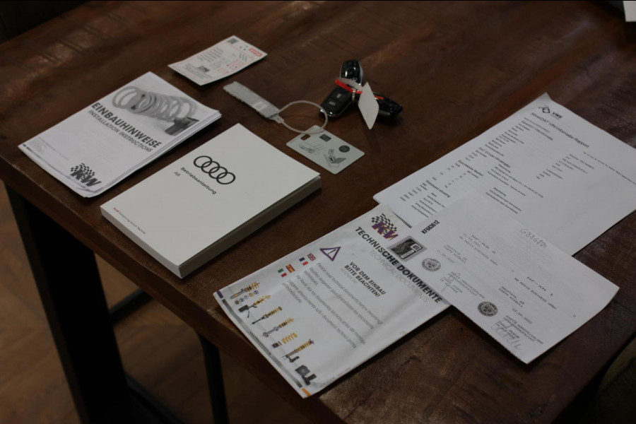 Audi RS6 TFSI Quattro *Keramisch*Carbon*Pano*Indiviual kleur*B&O*