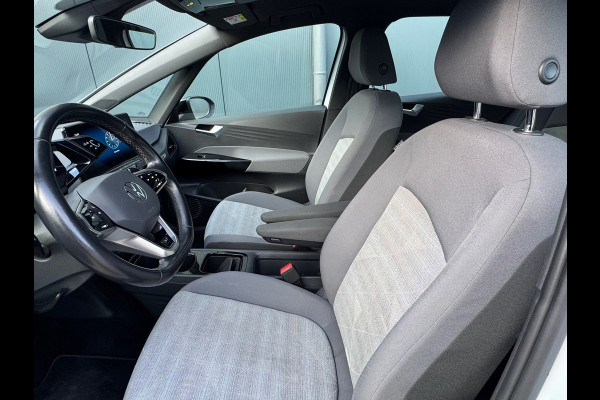Volkswagen ID.3 First Black Edition 58 kWh * SoH 89% * Steunhaak * Navigatie * Parkeersensoren * Adaptieve Cruise *