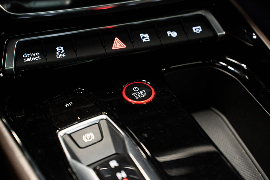 Audi e-tron GT GT 93 kWh *Panorama / Bang & Olufsen / Stoelventilatie / Surround-View / Memory*