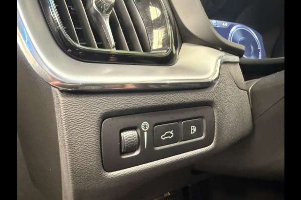 Volvo XC60 2.0 Recharge T6 AWD Business Pro ACC ECC 18''