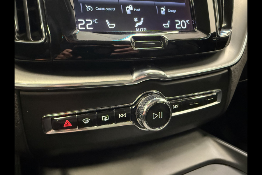 Volvo XC60 2.0 Recharge T6 AWD Business Pro ACC ECC 18''