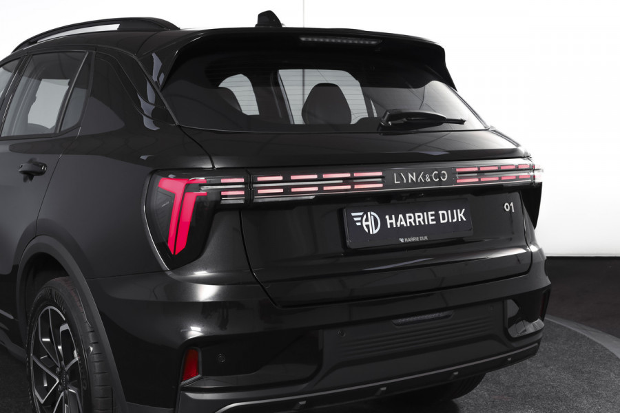 Lynk & Co 01 1.5 Core - Automaat Orig. NL | Dig. Cockpit | Adapt. Cruise | Stoelverw. | PDC | Camera | NAV + App. Connect | ECC | DAB | LM 19" |