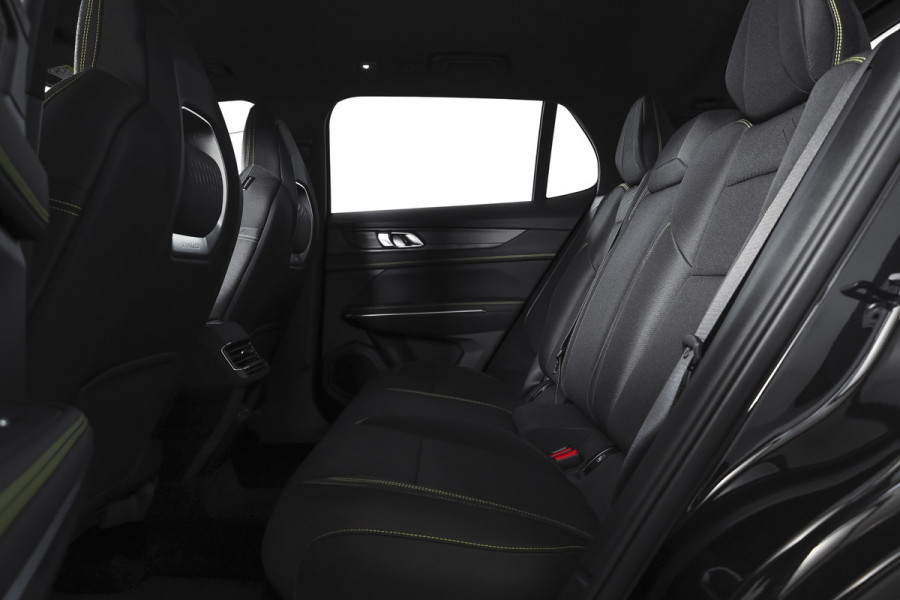 Lynk & Co 01 1.5 Core - Automaat Orig. NL | Dig. Cockpit | Adapt. Cruise | Stoelverw. | PDC | Camera | NAV + App. Connect | ECC | DAB | LM 19" |