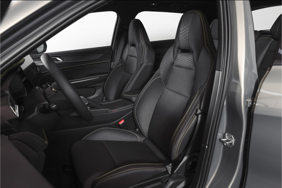 Lynk & Co 01 1.5 Core - Automaat Orig. NL | Dig. Cockpit | Adapt. Cruise | Stoelverw. | PDC | Camera | NAV + App. Connect | ECC | DAB | LM 19" |