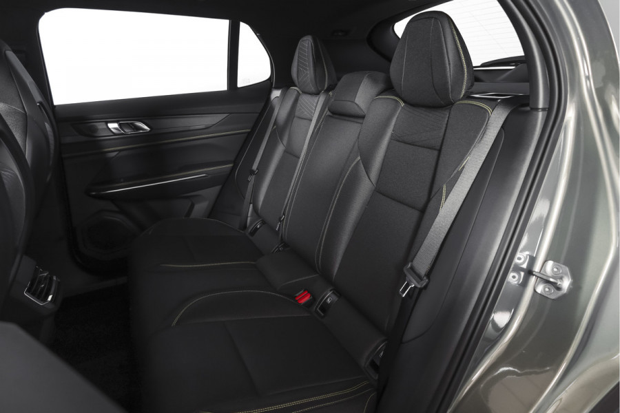 Lynk & Co 01 1.5 Core - Automaat Orig. NL | Dig. Cockpit | Adapt. Cruise | Stoelverw. | PDC | Camera | NAV + App. Connect | ECC | DAB | LM 19" |