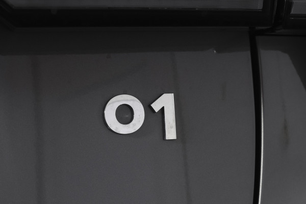 Lynk & Co 01 1.5 Core - Automaat Orig. NL | Dig. Cockpit | Adapt. Cruise | Stoelverw. | PDC | Camera | NAV + App. Connect | ECC | DAB | LM 19" |