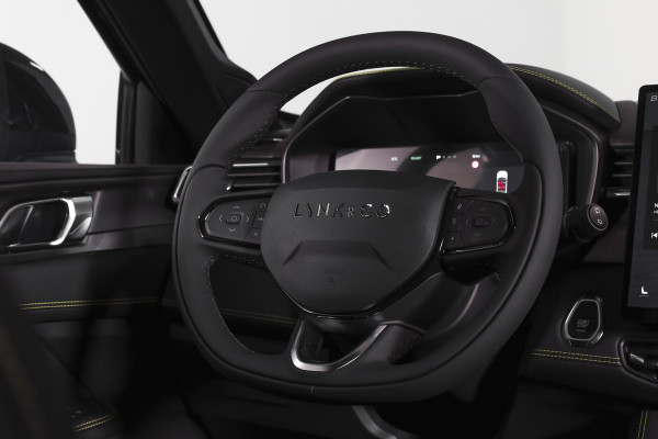 Lynk & Co 01 1.5 Core - Automaat Orig. NL | Dig. Cockpit | Adapt. Cruise | Stoelverw. | PDC | Camera | NAV + App. Connect | ECC | DAB | LM 19" |