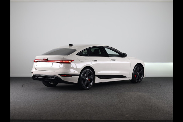 Audi A6 Sportback e-tron S edition 83 kWh | Winterpakket | Privacy glas | LM velgen 21" | Leder interieur | Remzadels rood |