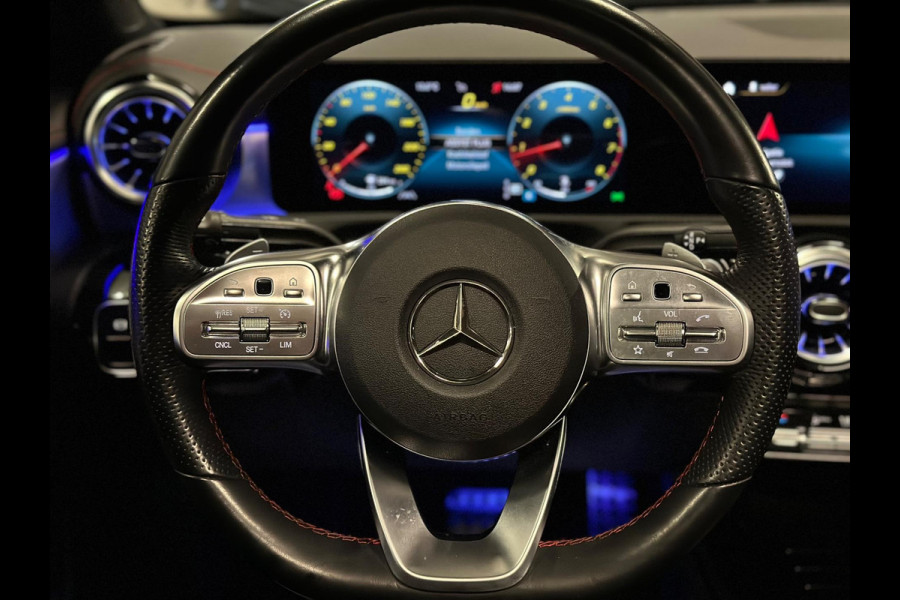 Mercedes-Benz CLA-Klasse 180 AMG|PANO|SFEER|BOMVOL!
