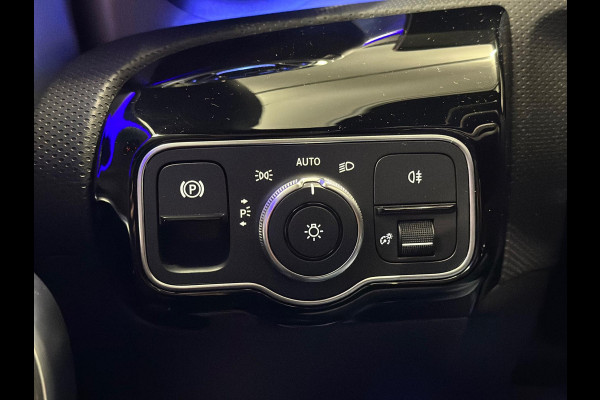 Mercedes-Benz CLA-Klasse 180 AMG|PANO|SFEER|BOMVOL!