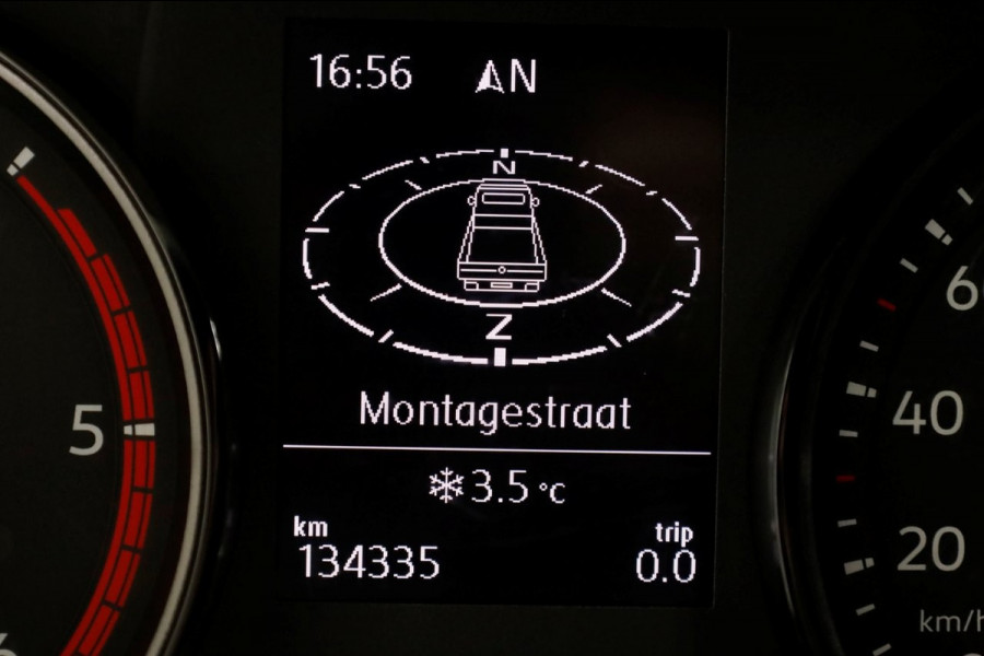 Volkswagen Crafter 35 2.0 TDI 140pk Bakwagen met laadklep en zijdeur 12-2021