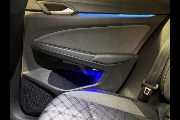 Volkswagen Golf 1.5 eTSI |3x R-LINE|VIRTUAL|PANO| IQ LIGHTS|ACC|NIGHTPAKKET|SFEERVERLICHTING|CAMERA|CARPLAY|DEALERONDERHOUDEN|VOL!