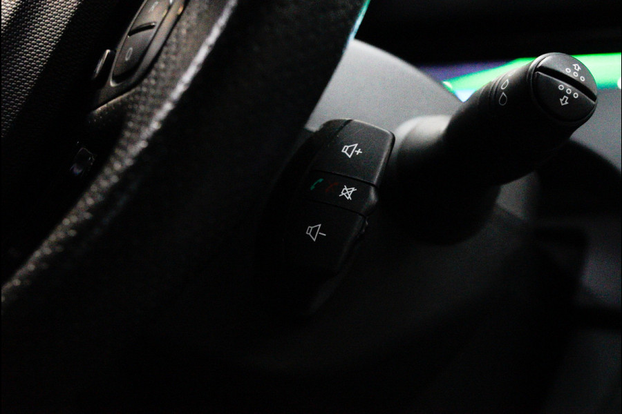 Renault ZOE R90 Intens 41 kWh Koopaccu Navi Keyless Entry & Go Climate Cruise Carplay PDC LM velgen