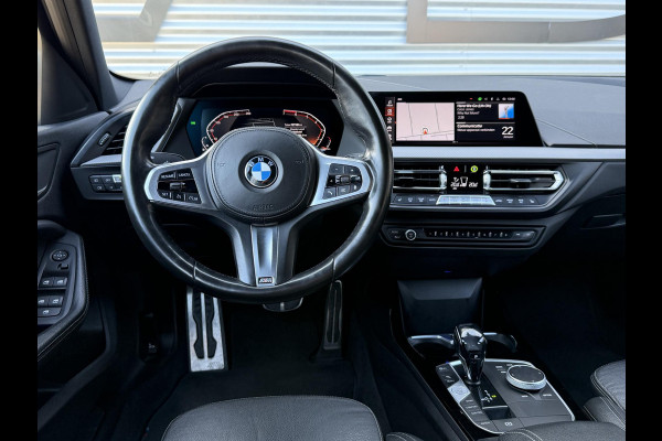 BMW 1-serie 118i High Executive Edition M-Pakket,2e Eigenaar,Navi,Leder,Stoelverwarming,PDC,N.A,P,APK tot 05-2026