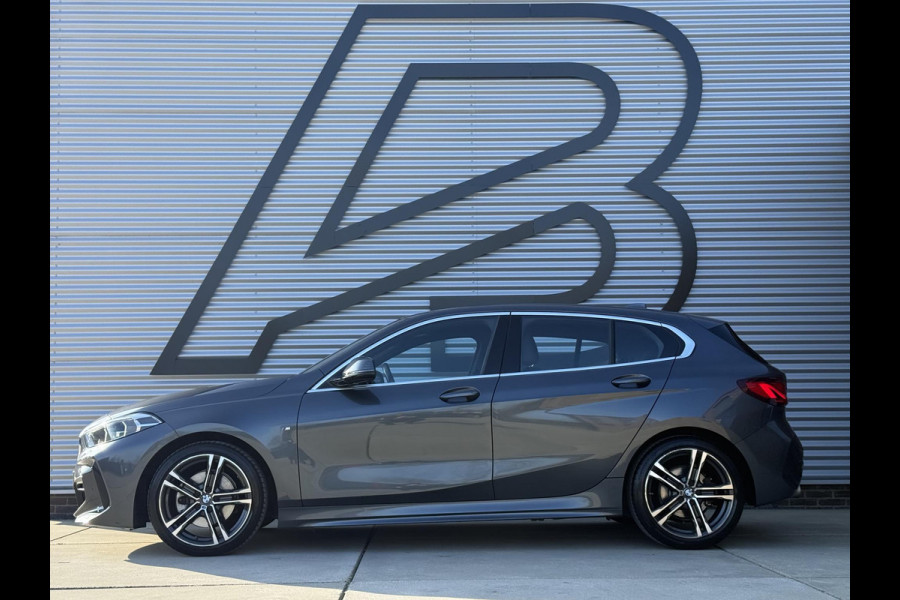 BMW 1-serie 118i High Executive Edition M-Pakket,2e Eigenaar,Navi,Leder,Stoelverwarming,PDC,N.A,P,APK tot 05-2026