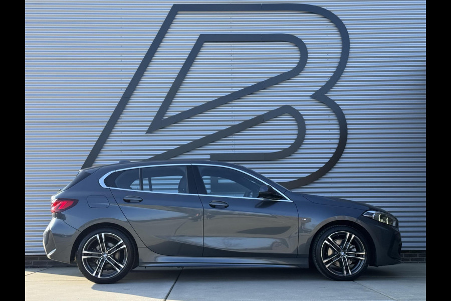 BMW 1-serie 118i High Executive Edition M-Pakket,2e Eigenaar,Navi,Leder,Stoelverwarming,PDC,N.A,P,APK tot 05-2026