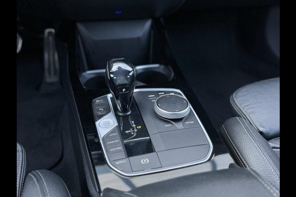 BMW 1-serie 118i High Executive Edition M-Pakket,2e Eigenaar,Navi,Leder,Stoelverwarming,PDC,N.A,P,APK tot 05-2026