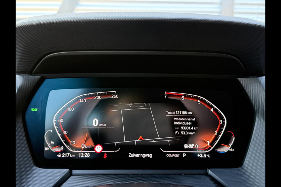 BMW 1-serie 118i High Executive Edition M-Pakket,2e Eigenaar,Navi,Leder,Stoelverwarming,PDC,N.A,P,APK tot 05-2026