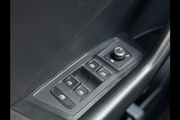 Volkswagen T-Roc 1.5 TSI Style 1e Eigenaar,Clima,Navi,Automaat,150 PK,Adap cruise,PDC V+A,Carplay,N.A.P,APK tot 08-2027