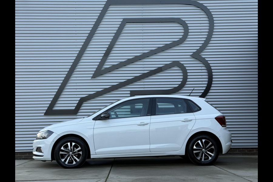 Volkswagen Polo 1.0 TSI Highline Business R 1e Eigenaar,Navi,Airco,Cruise,PDC V+A,Trekhaak,Bluetooth,Dodehoek,APK tot 08-2027