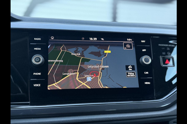 Volkswagen Polo 1.0 TSI Highline Business R 1e Eigenaar,Navi,Airco,Cruise,PDC V+A,Trekhaak,Bluetooth,Dodehoek,APK tot 08-2027