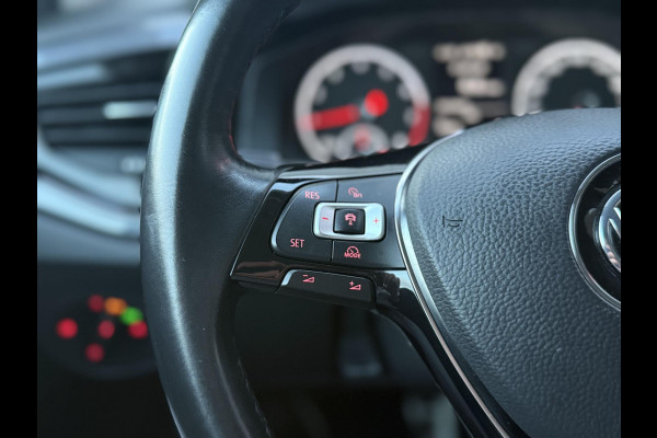 Volkswagen Polo 1.0 TSI Highline Business R 1e Eigenaar,Navi,Airco,Cruise,PDC V+A,Trekhaak,Bluetooth,Dodehoek,APK tot 08-2027