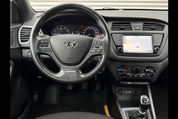 Hyundai i20 1.0 T-GDI Black Edition Navi,Camera,Airco,Cruise,PDC,Trekhaak,LM Velgen,N.A.P,101pk,Volledig Dealer Onderhouden,APK tot 01-2027