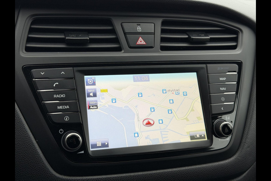 Hyundai i20 1.0 T-GDI Black Edition Navi,Camera,Airco,Cruise,PDC,Trekhaak,LM Velgen,N.A.P,101pk,Volledig Dealer Onderhouden,APK tot 01-2027